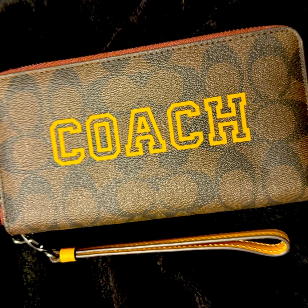 Coach CB856 Long Zip Around Wallet Wristlet Varsity Motif